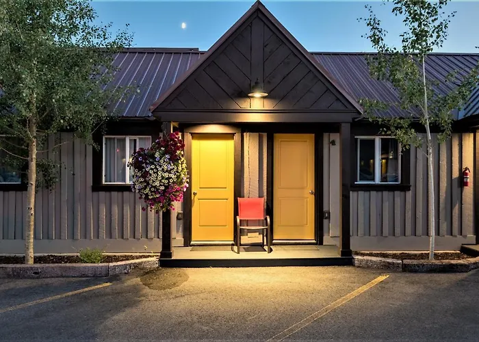Lodge Gannett Peak *