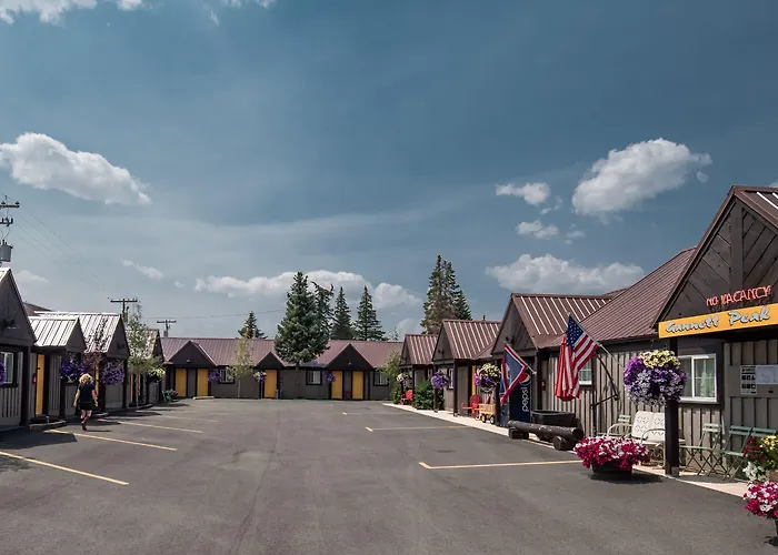 Lodge Gannett Peak *